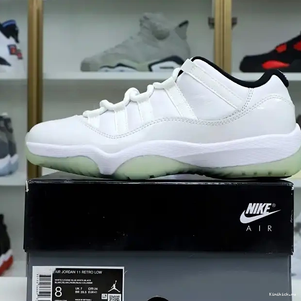 JORDAN Kimikick LOW BLUE AIR LEGEND RETRO 11 0428